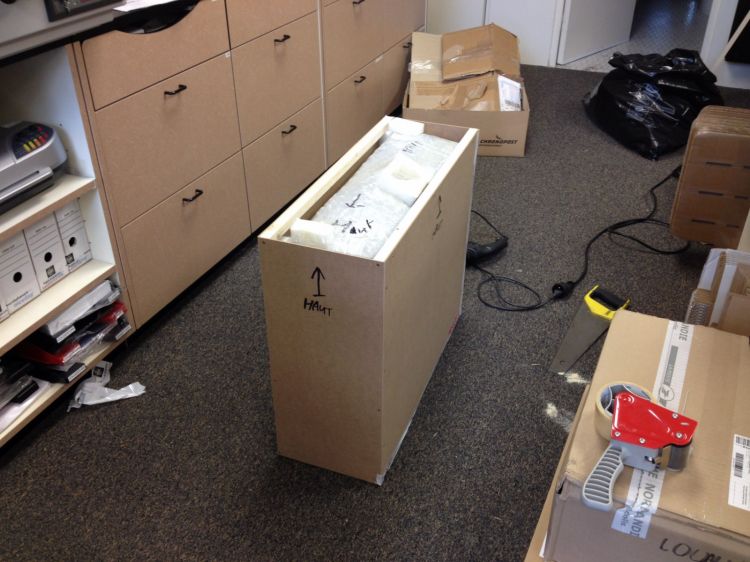 Emballage spécifique et sur mesure d'une vitrine